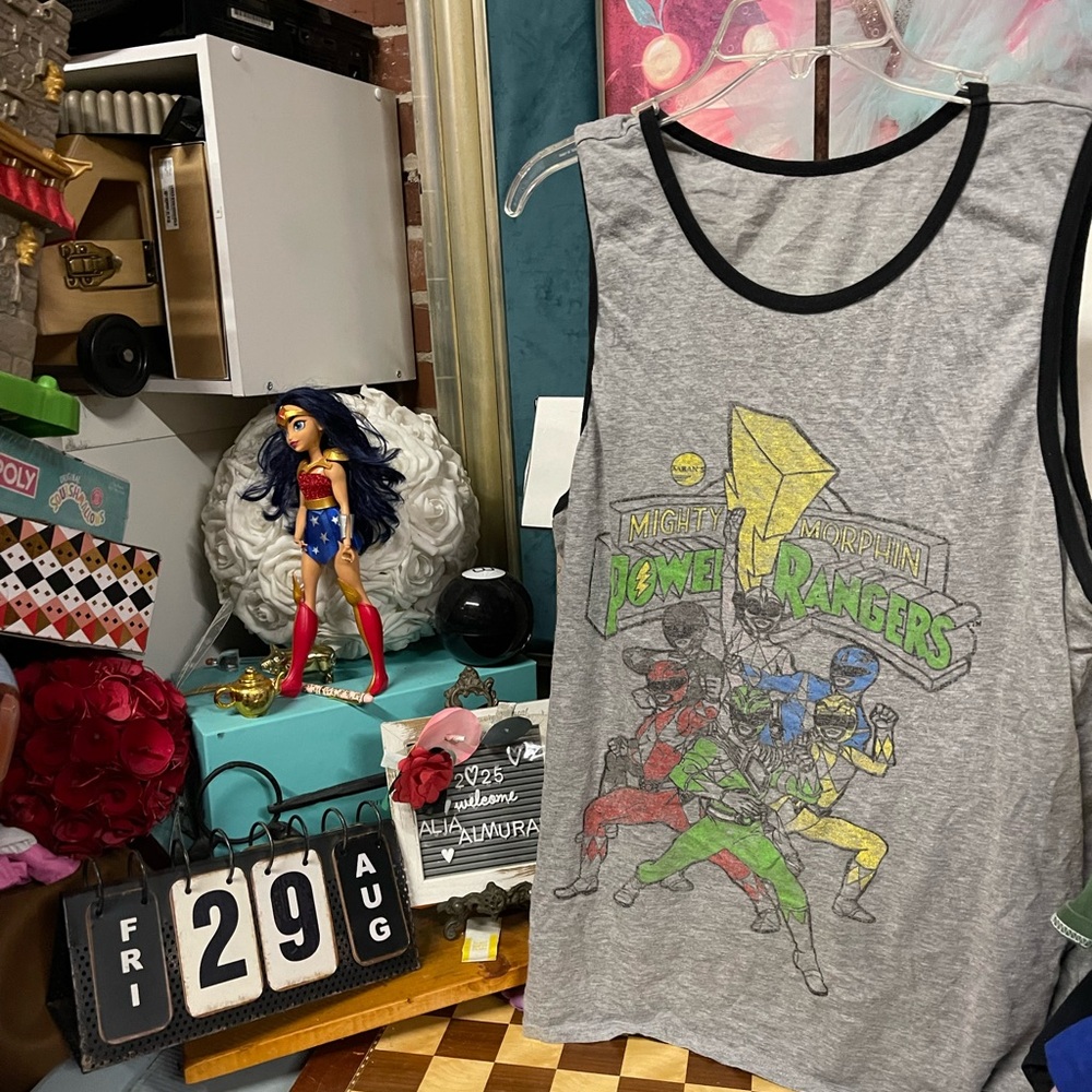 Power Rangers sleeveless tee
Size